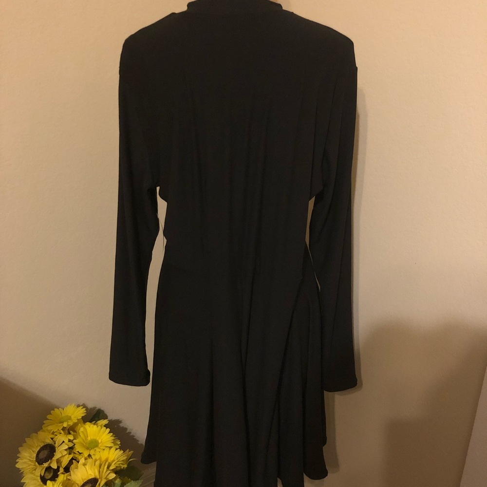 Plus size black dress 3X - Picture 4 of 4